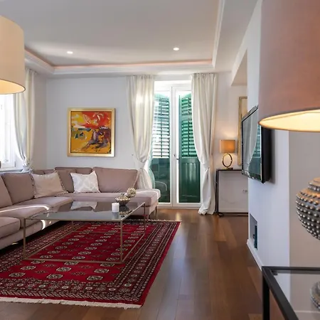 Luxury Bossa Apartment